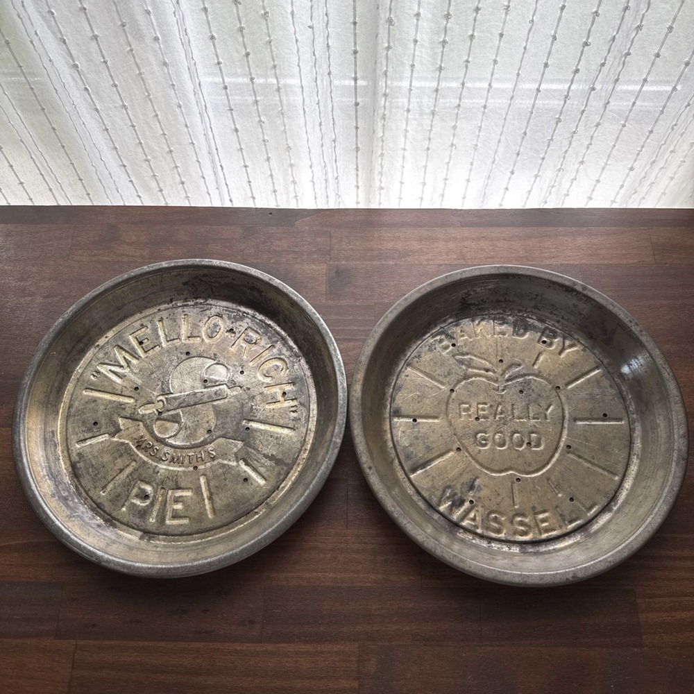 Lot of 2 Vintage Wassell Mrs Smith's Pie Plate Metal Pan Tin Mello-Rich 9.5 Inch